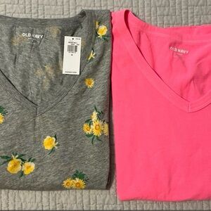 2 Women’s Old Navy Everywhere SS Shirts NWT Size Medium